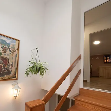 Kesten Apartment Lovran